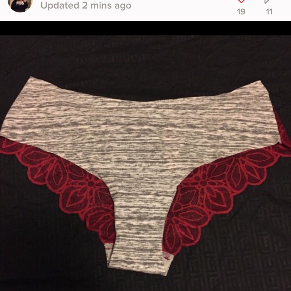 Red VS PINK BRA 36b / Panty bundle
